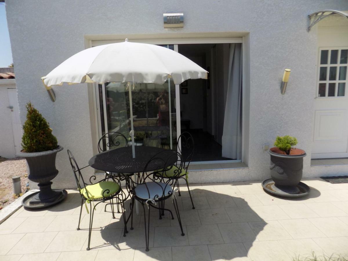 Villa Vaya Villemoustaussou Exteriör bild